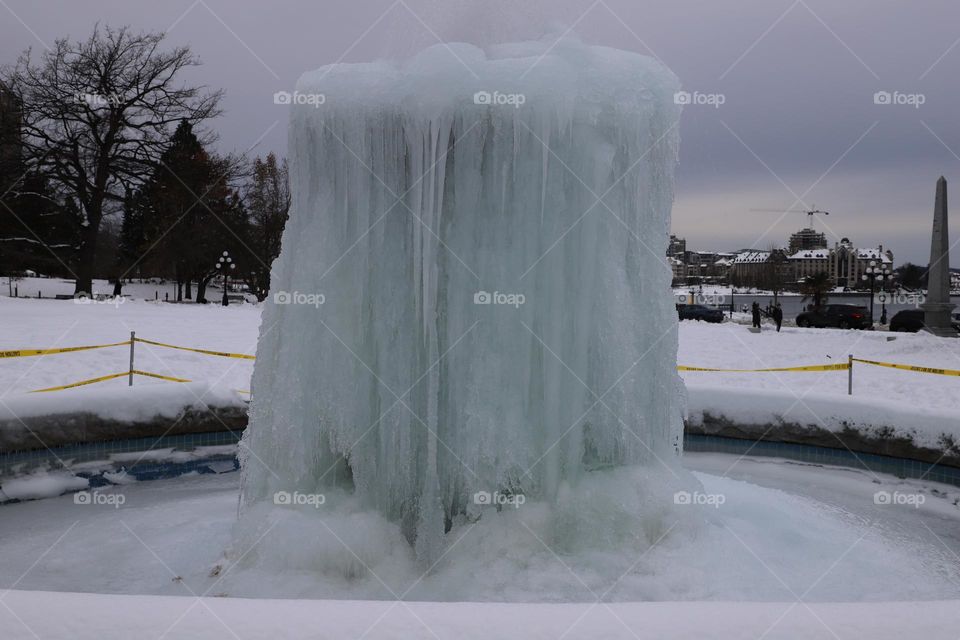 Frozen fountain 