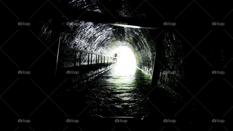 Waterway tunnel 