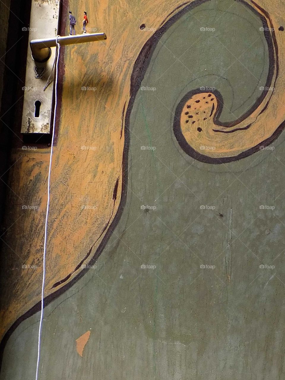 The world of Liliput, on a mission to bring yourself from the giant house