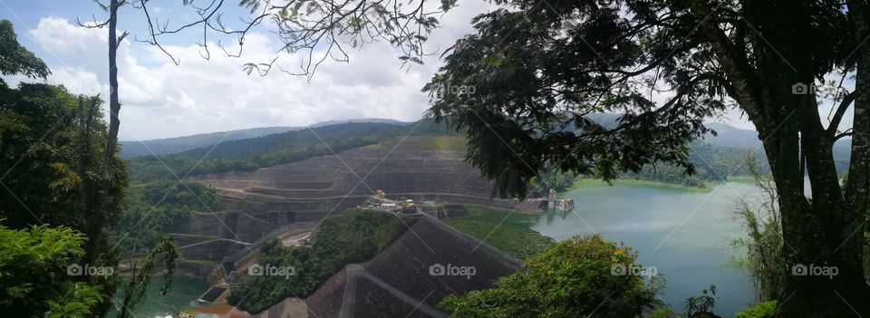 Represa Hidroeléctrica Reventazón Costa Rica