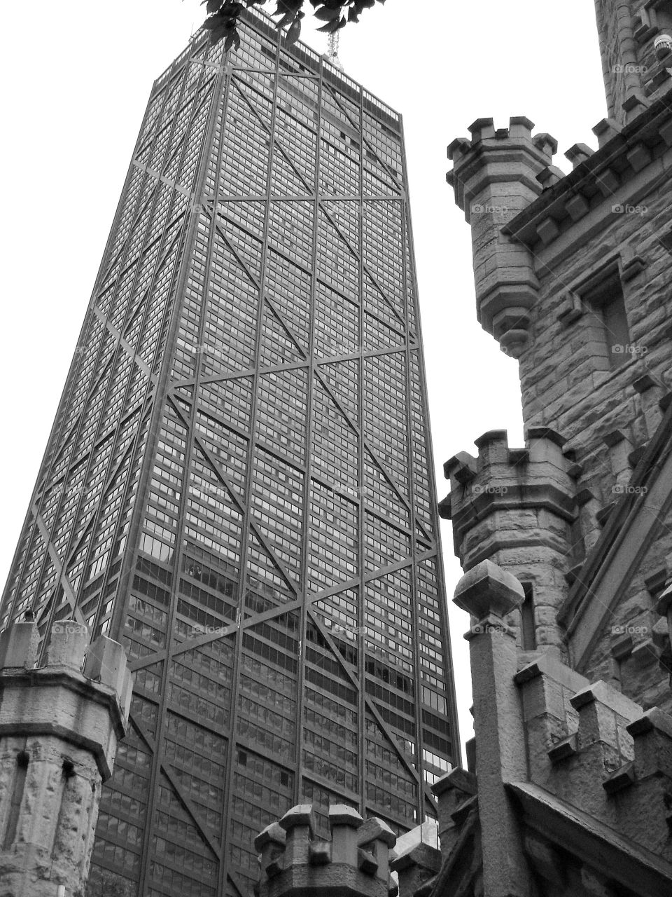 Patterns in Chicago buildings. The old and new architecture