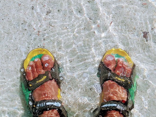 under water feet shot