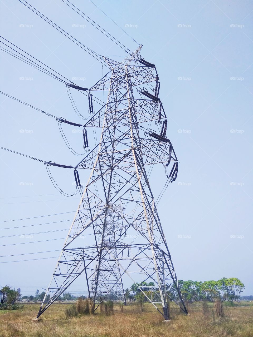 Electricity transport tower