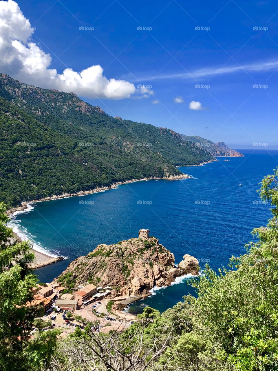 Corsica’s Landscape : La tour génoise de Porto.