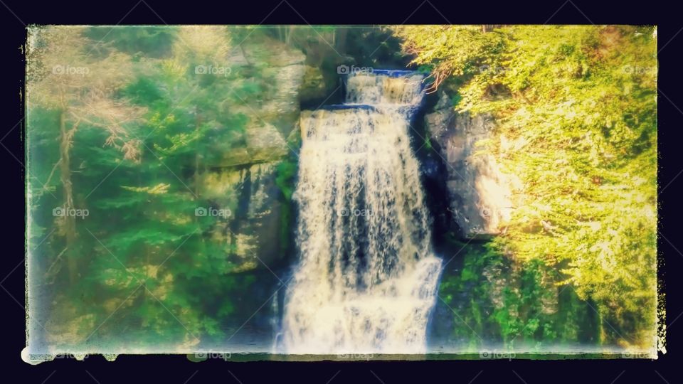 bushkill main falls