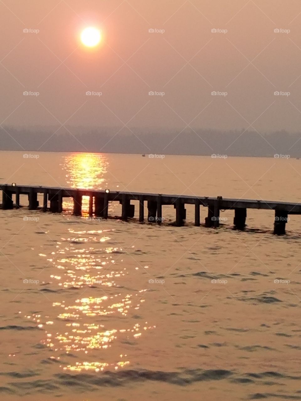 sinking suns reflection