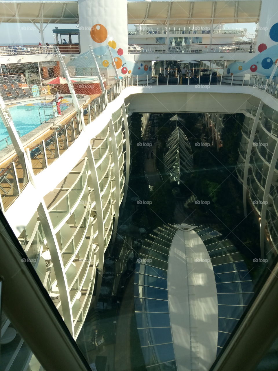 Oasis of the seas biggest cruise ship