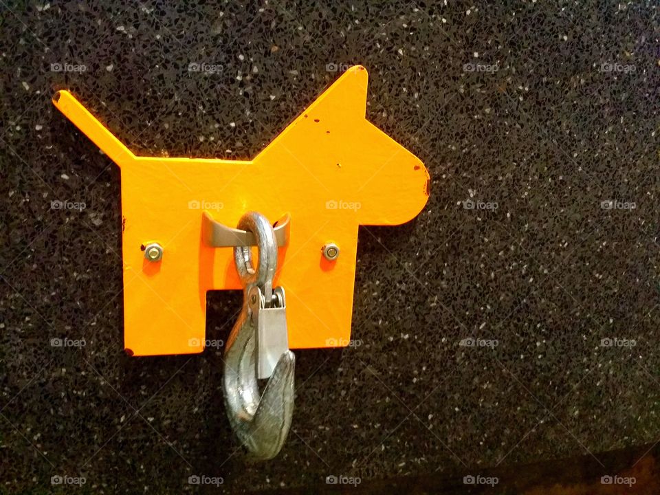 Yellow dog lock.