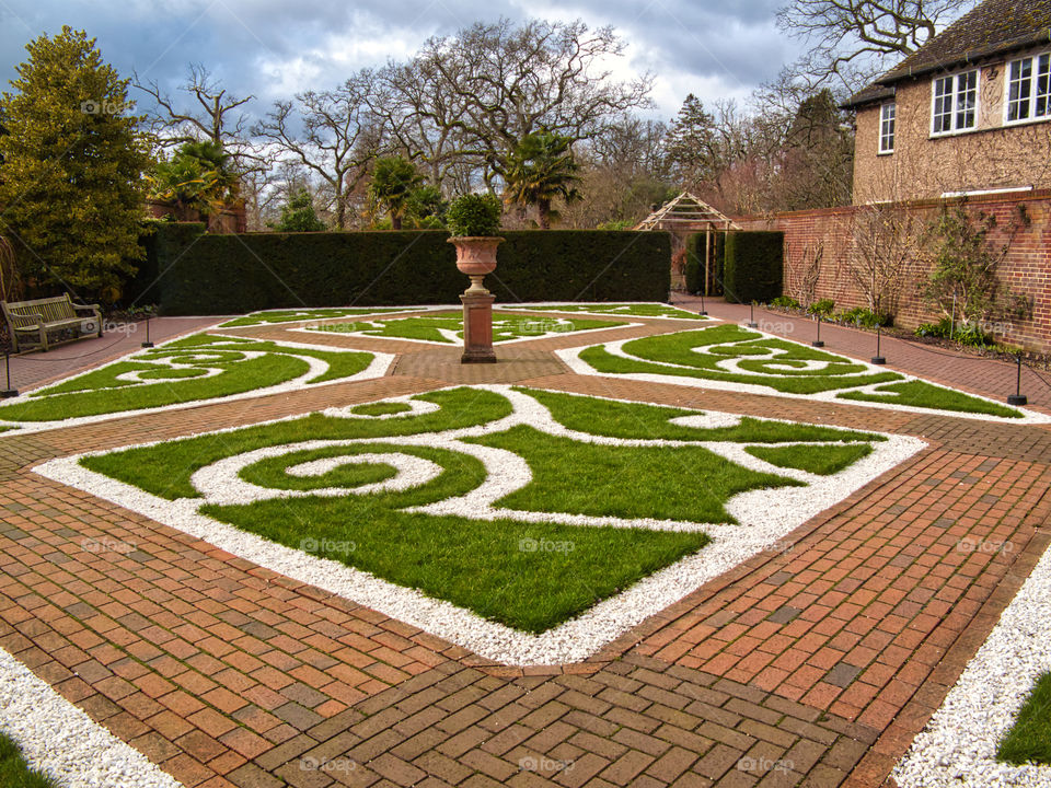 English paved garden.