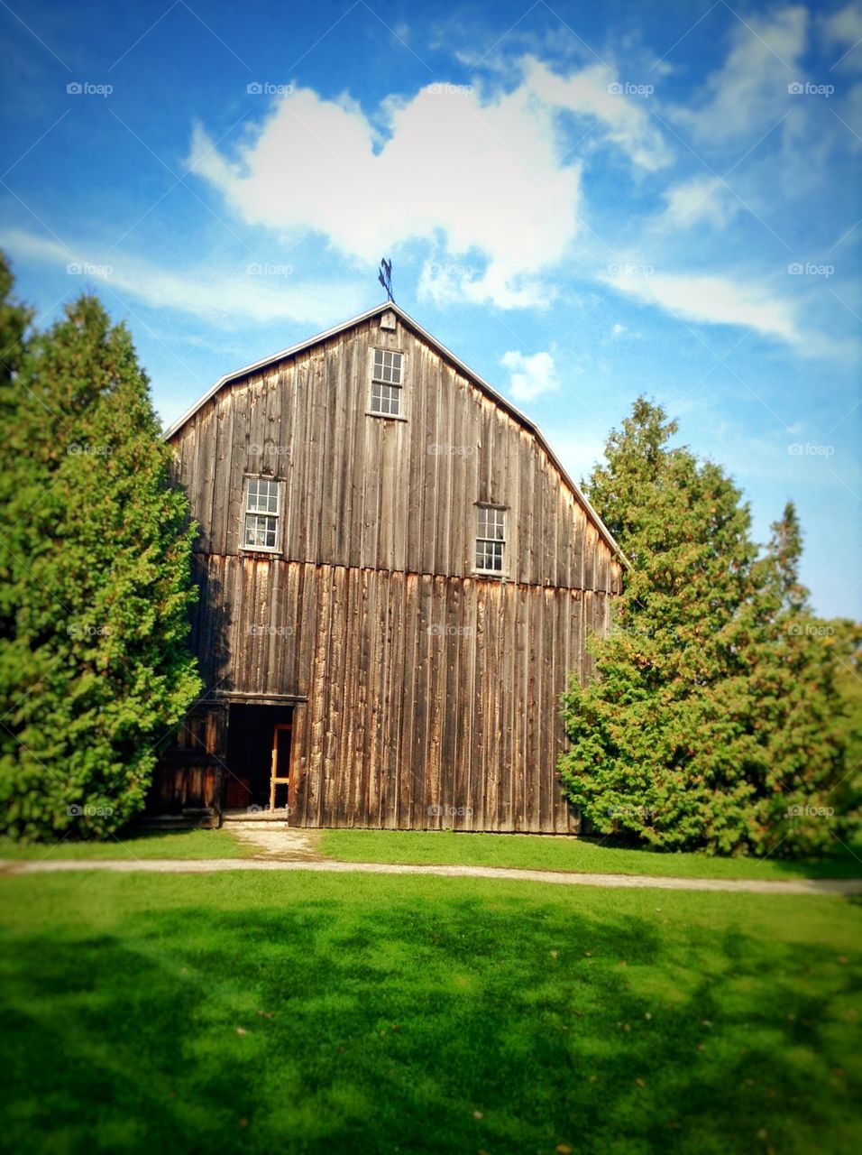 The barn . At the old homestead.