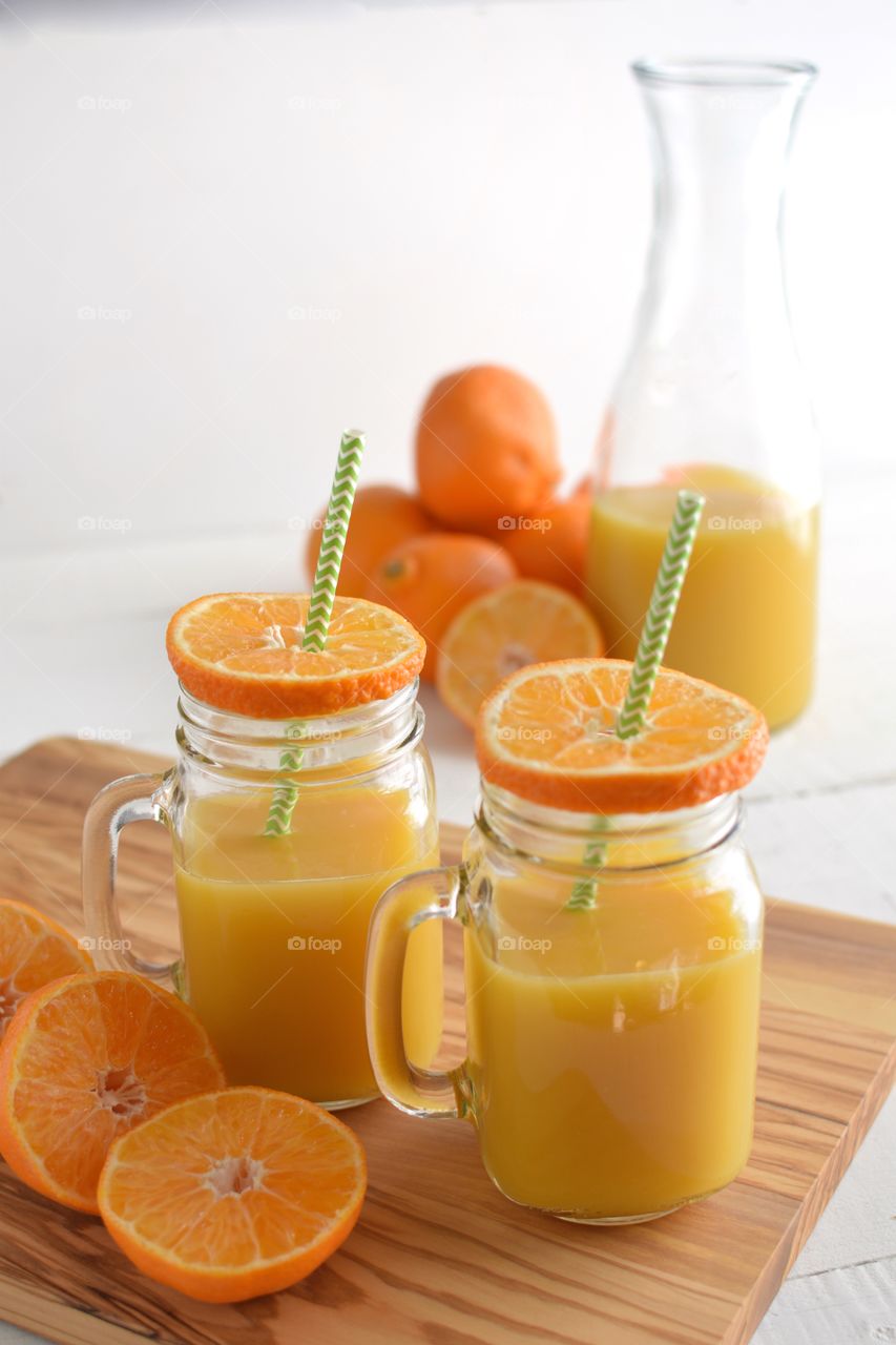 Orange Juice with Fresh Orange Slices