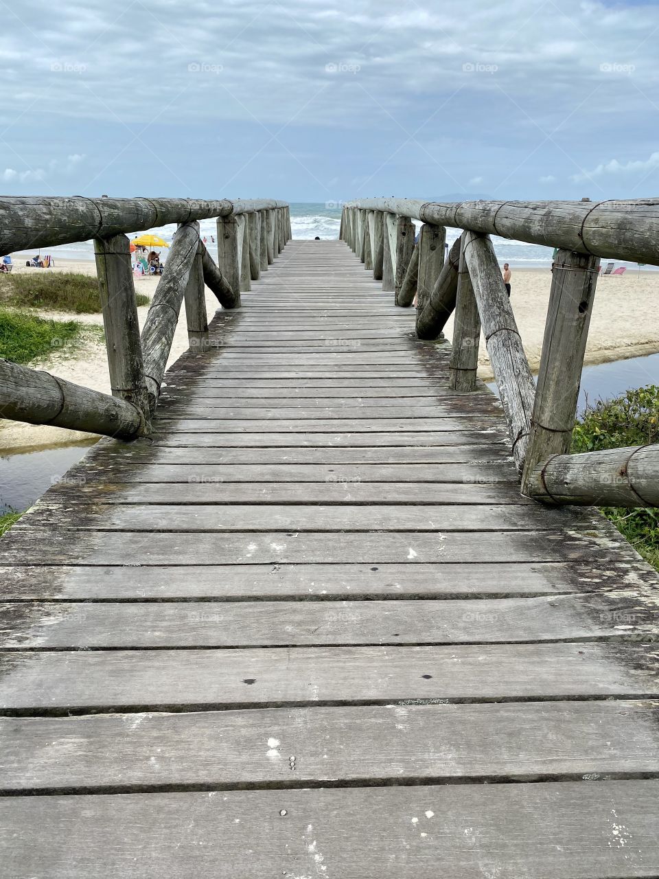 Paths that transmit peace.