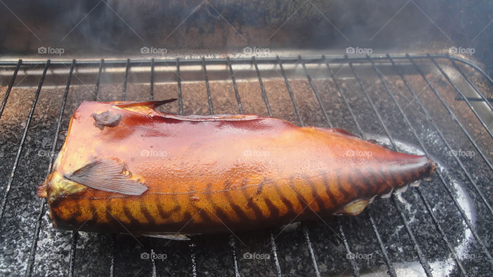 Barbecuing mackrel