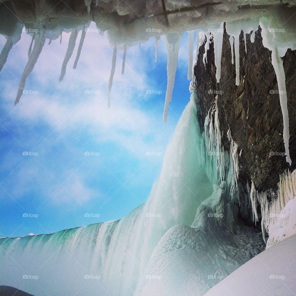 Niagara Falls icicles 