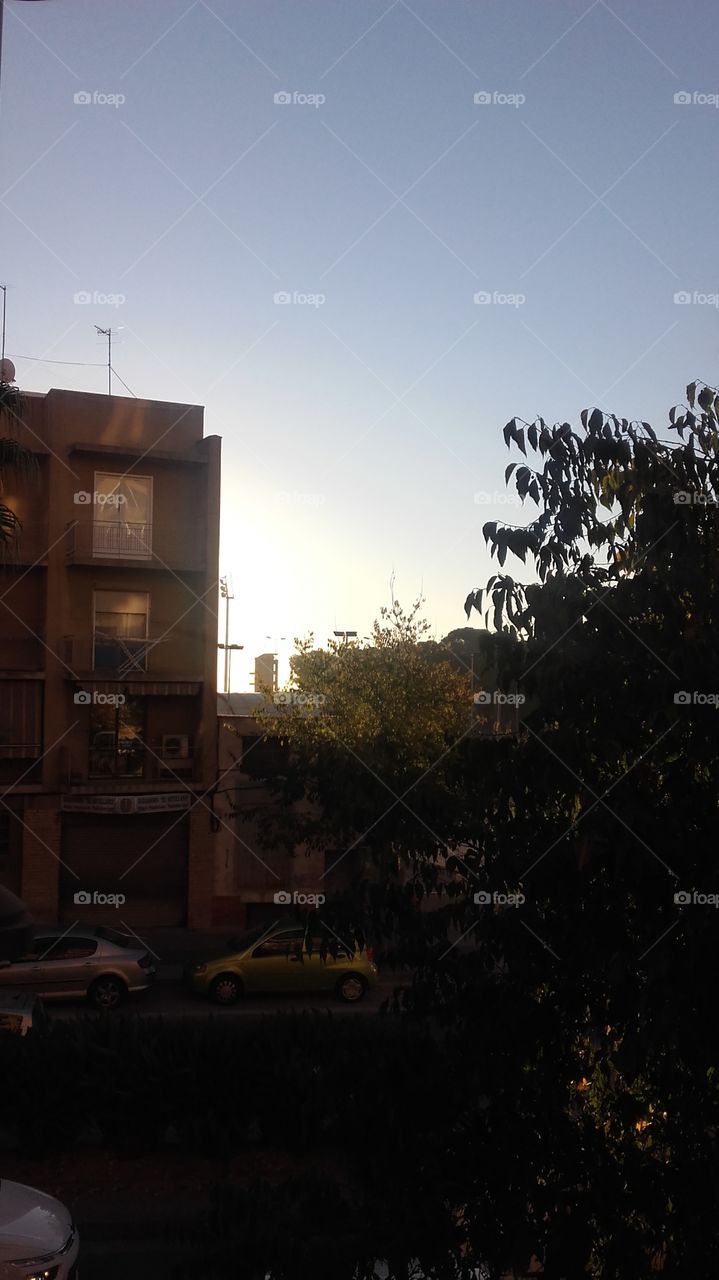 empieza a salir el sol