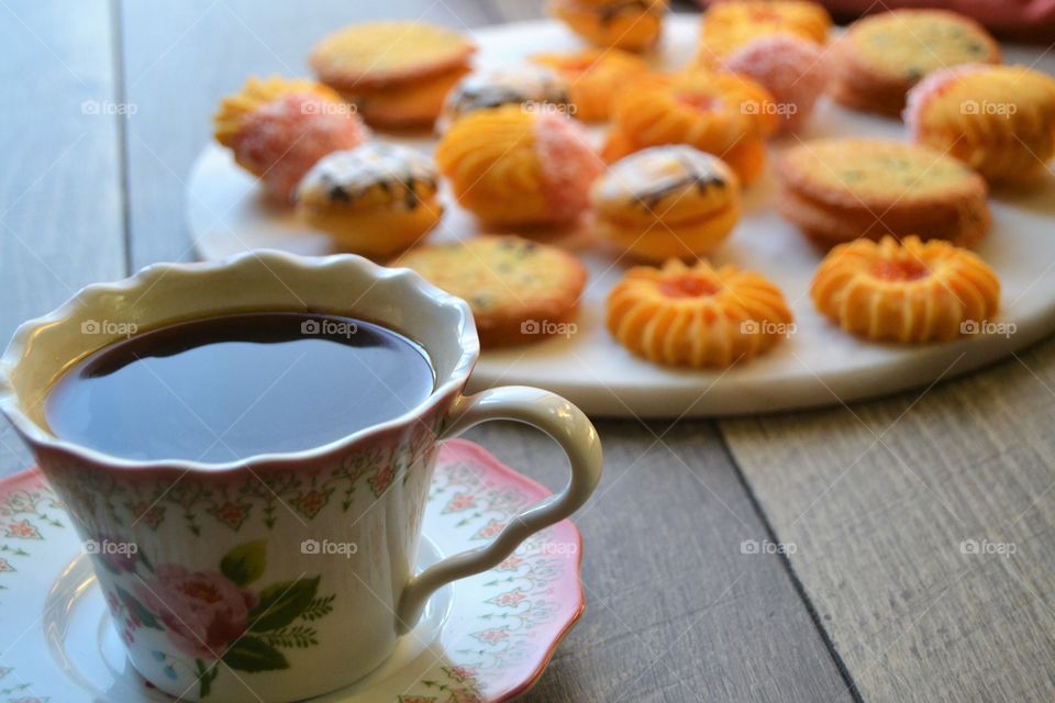 Coffee break with cookies 