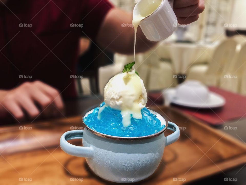 Udon Ice with Vanila Ice Cream
