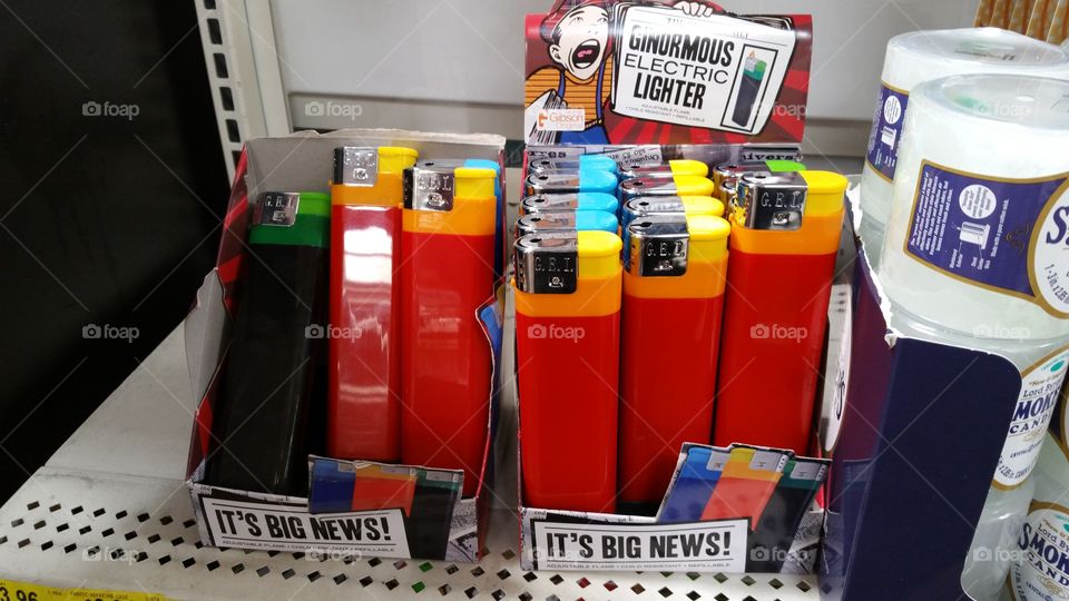 gigantic lighter