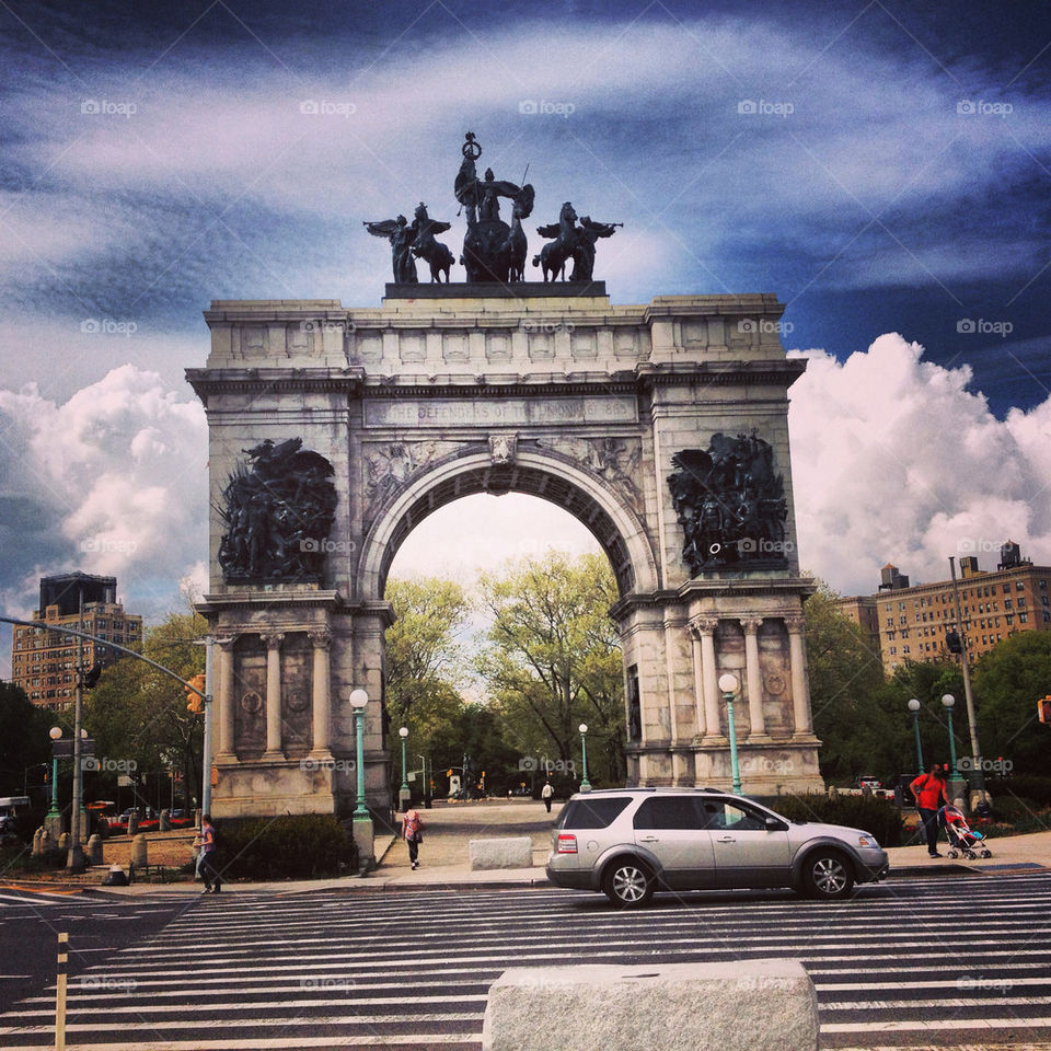 GRAND ARMY PLAZA