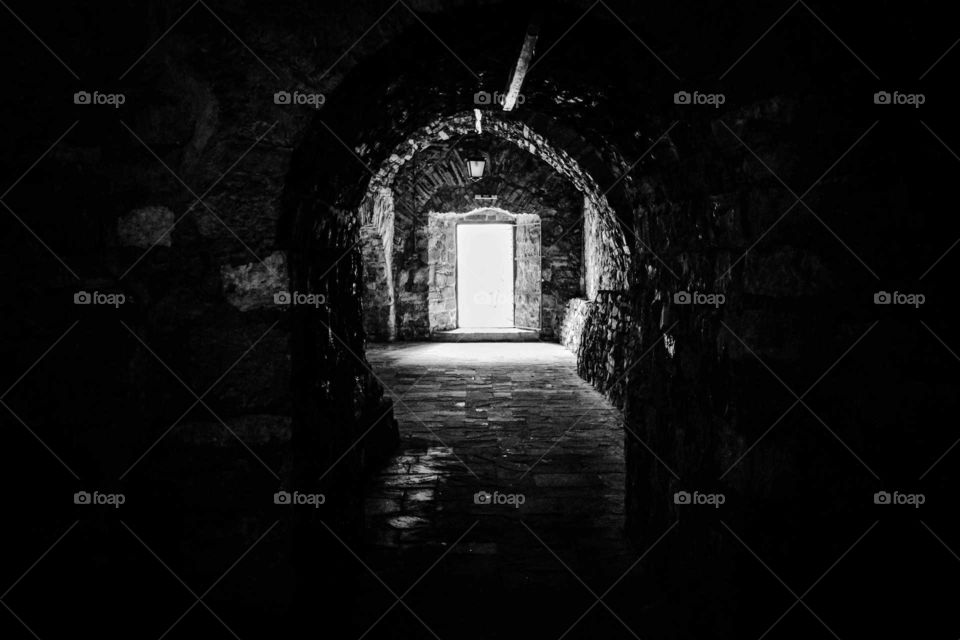 Arch. Cellars. Architecture. Fortifications. Light. Monochrome.