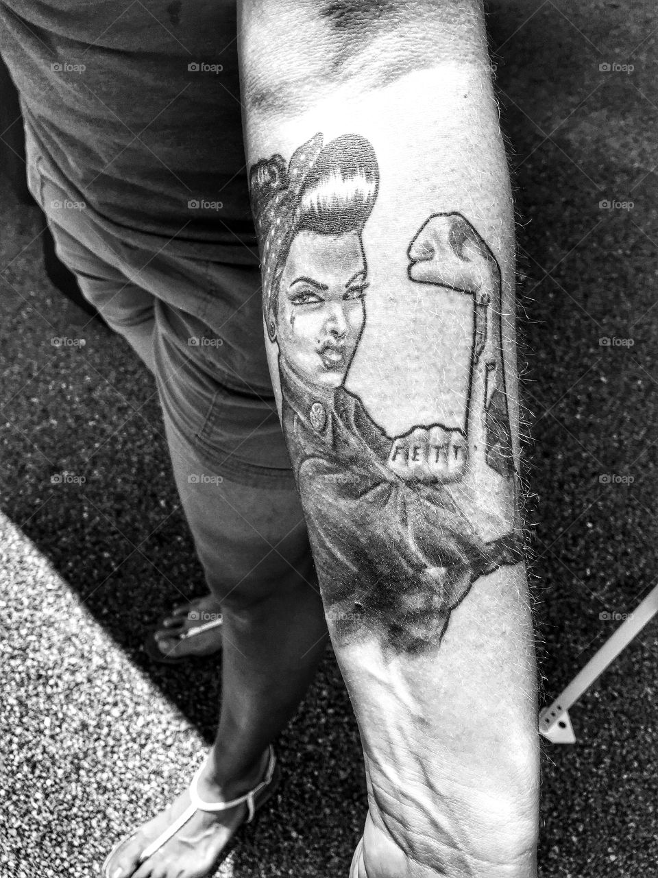 Tattoo  of women laborer of  WWII