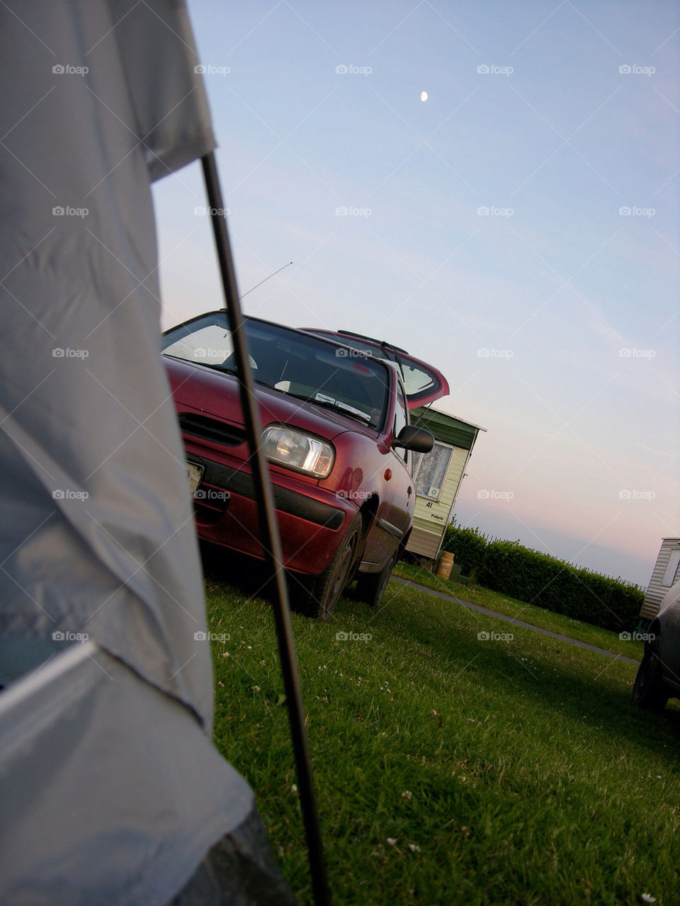 car travel summer trip by hexoic