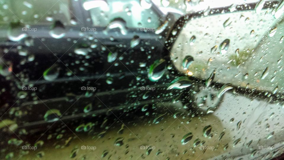 Driving on stormy weather