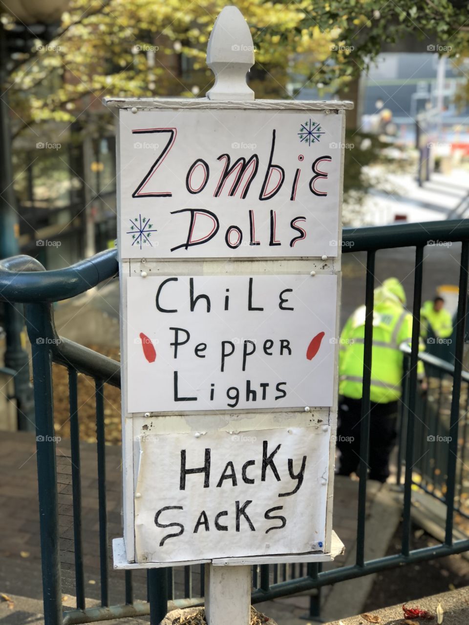 Sign zombie dolls 