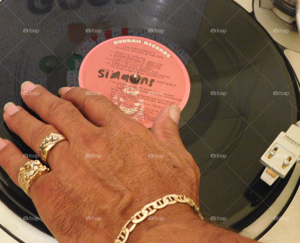 This was an era when you could understand the words singers were saying, they dressed to kill, their choreography was precise and you could dance to it! Old School RULES!