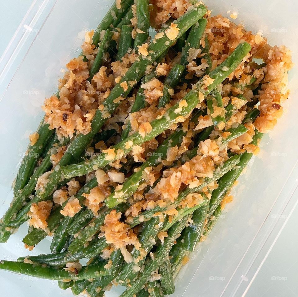 Teo chew bak kut Teh with fried chicken garlic, French beans with hae bee hiam, pig trotters and intestines meal