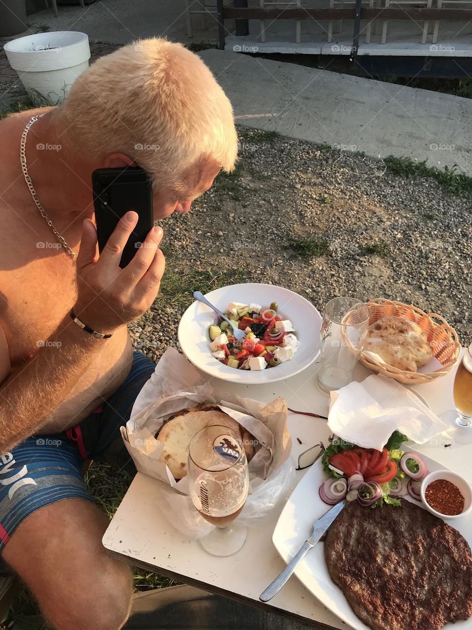 lunch on the beach, annual vacation