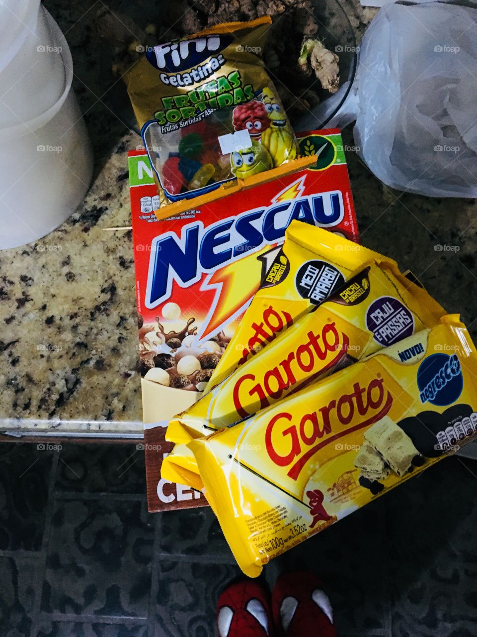 nescal cereal box plus garoti chocolate bar