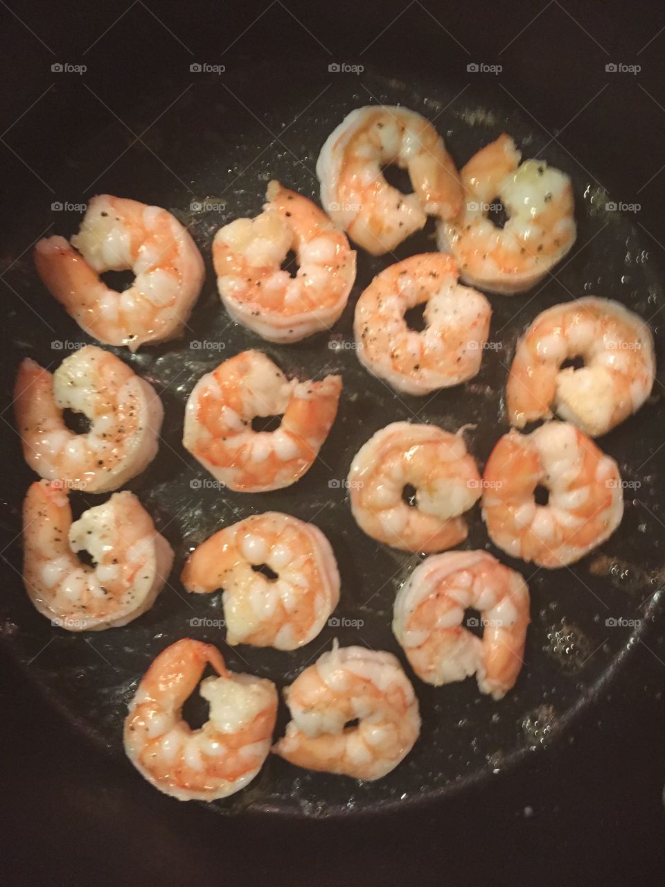 Shrimp in a pan 
