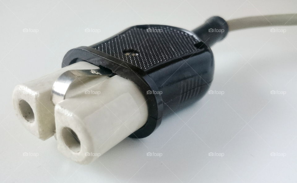 Power plug. Older style earthed AC plug