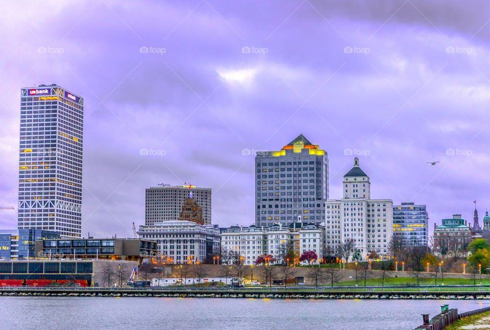 Milwaukee skyline in Fall