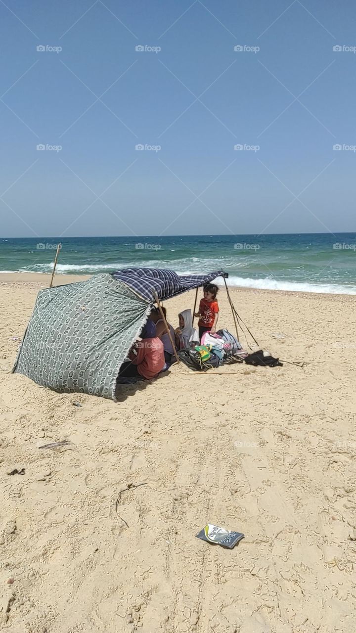 This simple tent on the beach