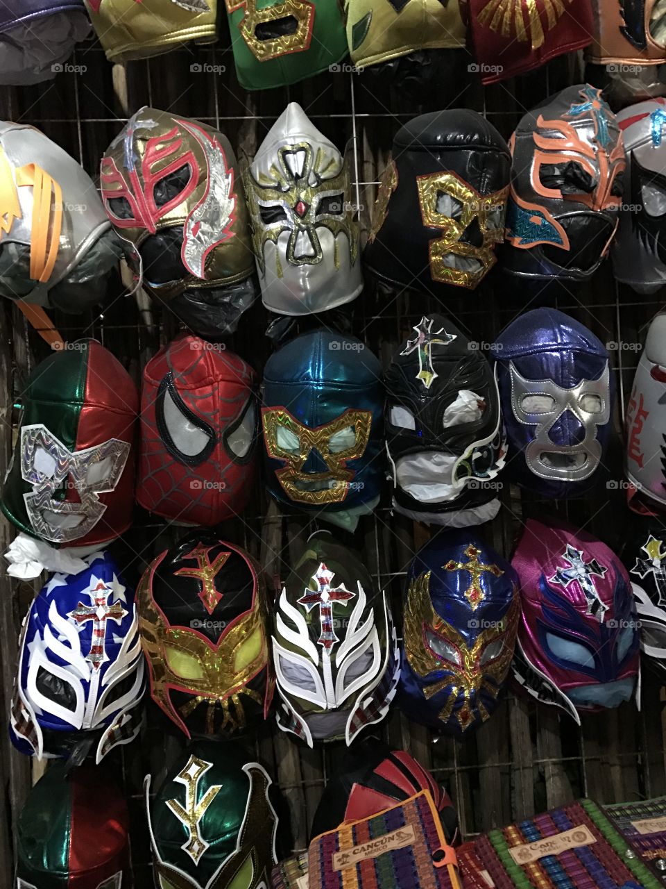 Lucha door mask's at market