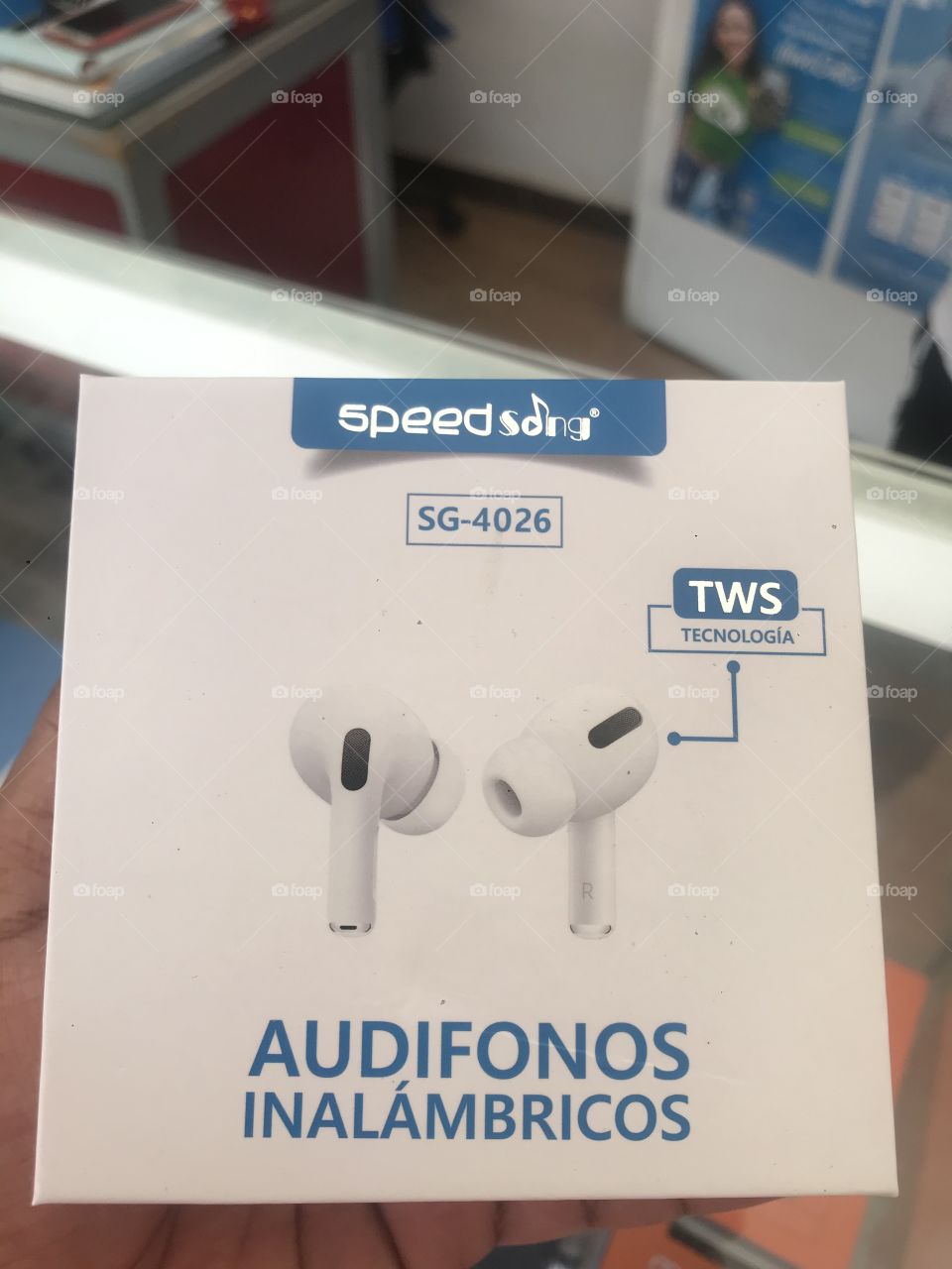 Audífonos inalámbricos, es mejor para escuchar tus clases o conferencias en línea.