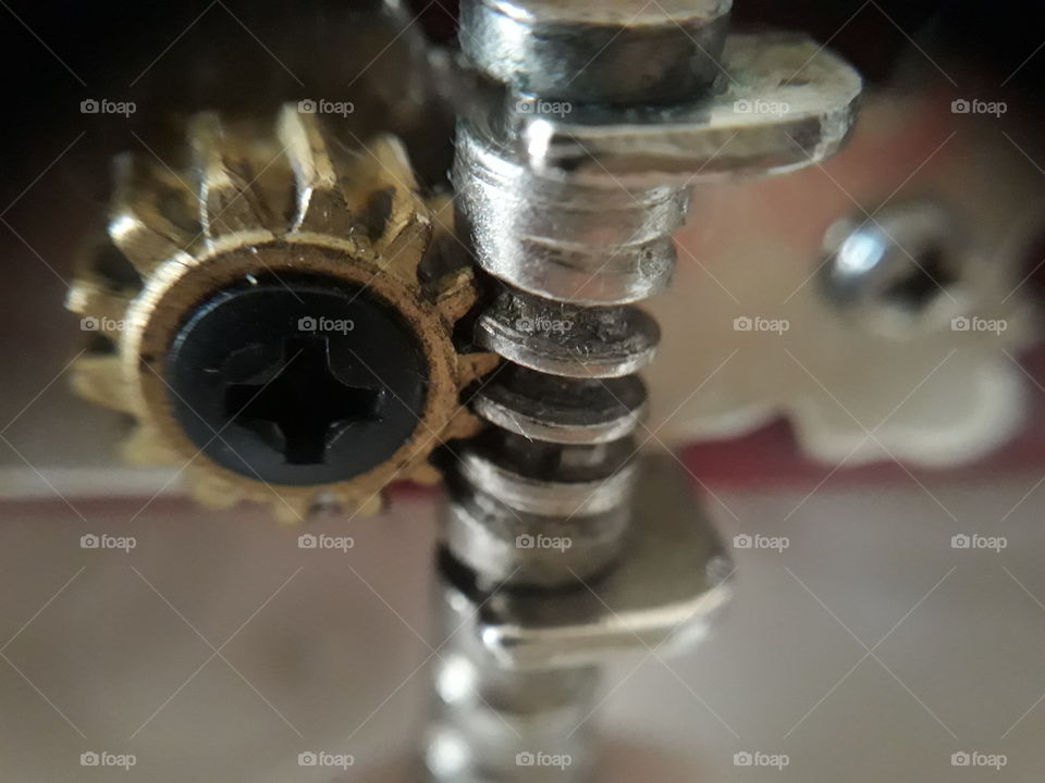 Tuning peg mechanism - Classical Guitar