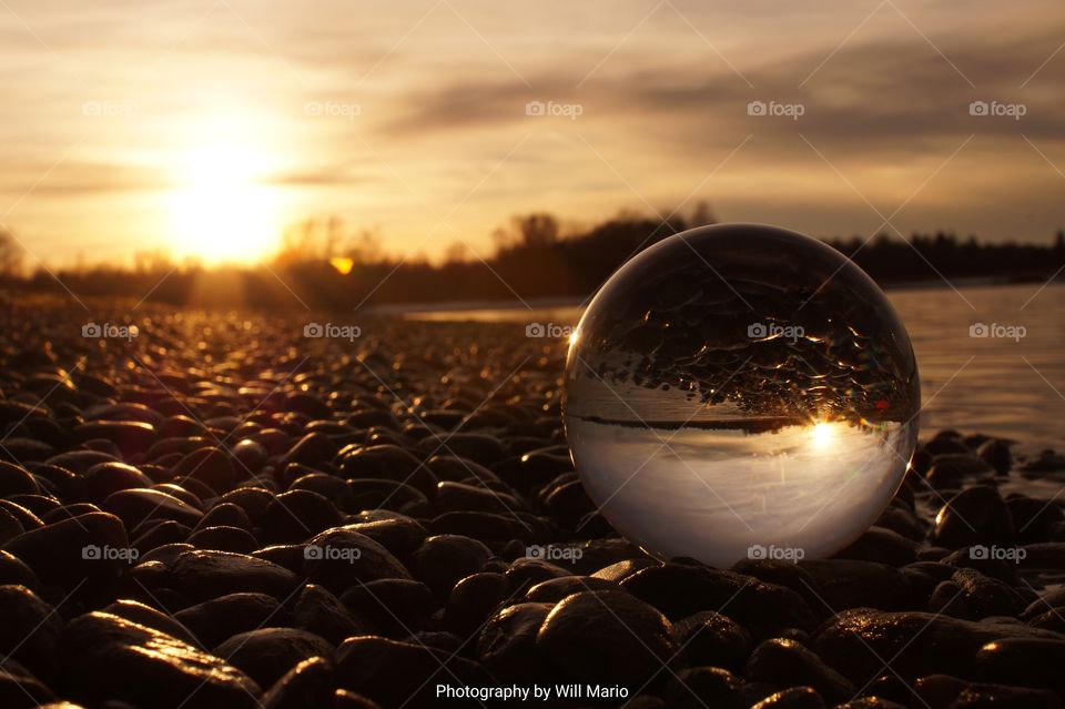 Lensball
