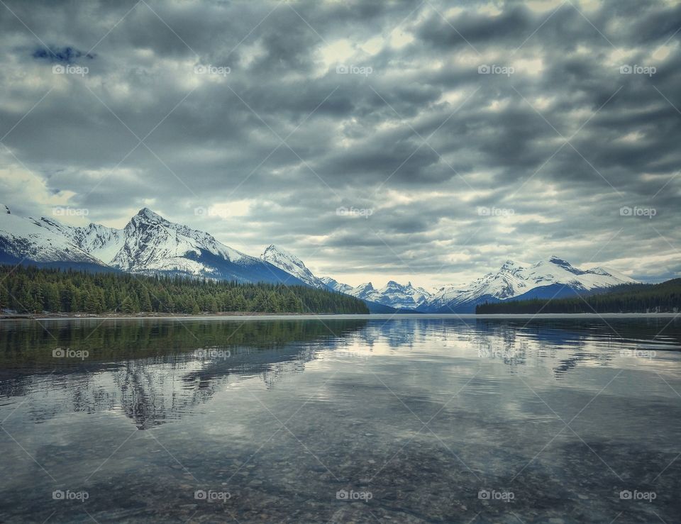 Maligne Lake