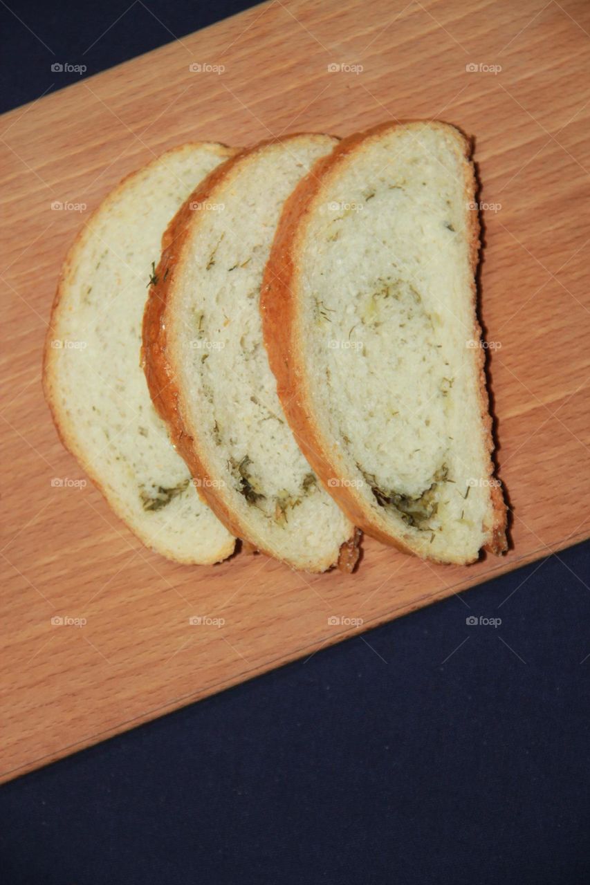 White bread with dill