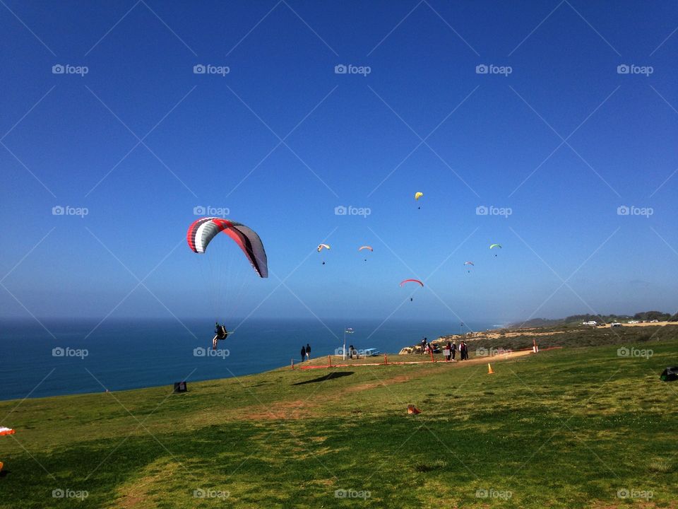 Hand gliding in Southern California