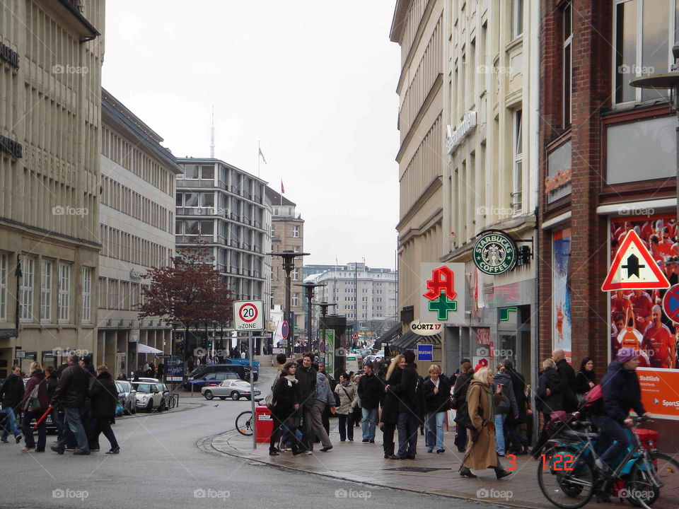 #junction#people#crowd#shop#humberg#germany#