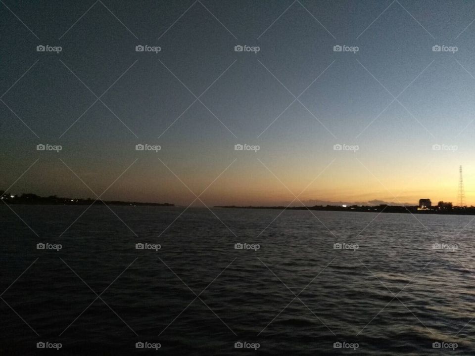  sun bottom of the skyline 