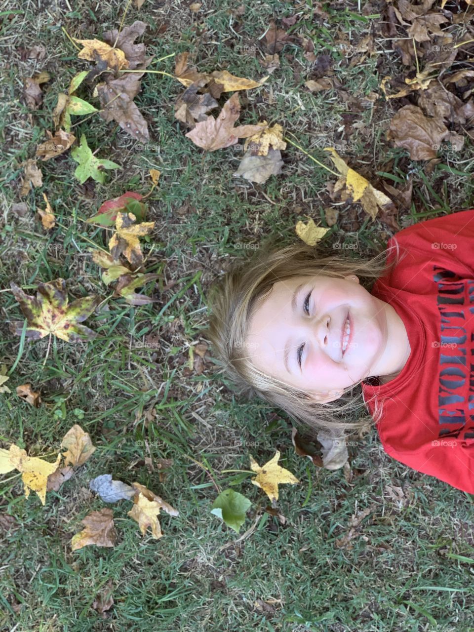 Beautiful face and pretty leafs 