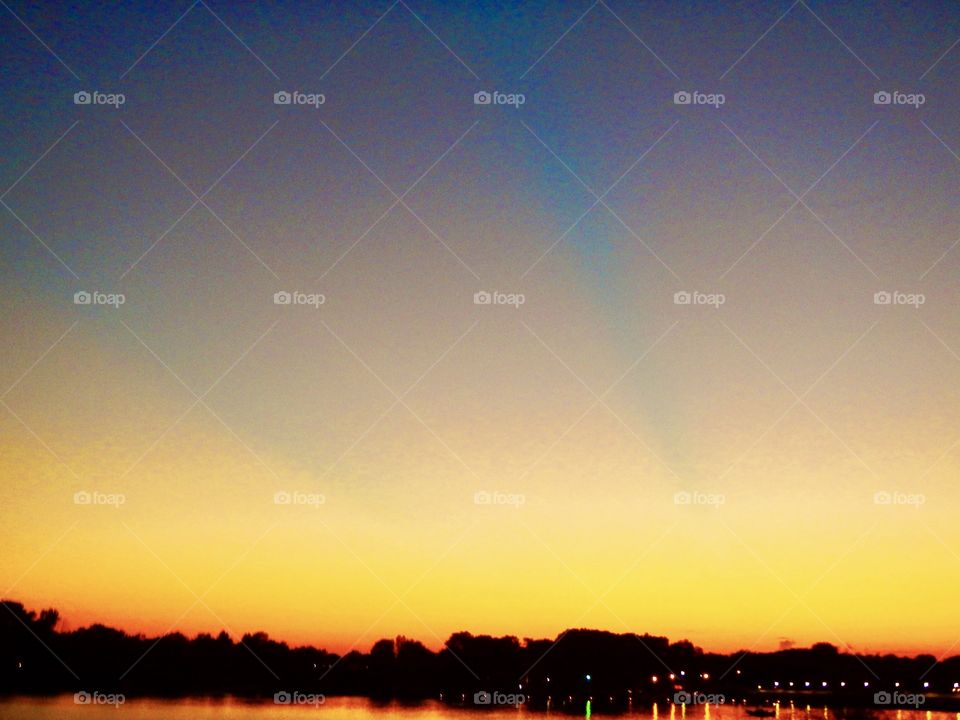 Blue ray thru the sky