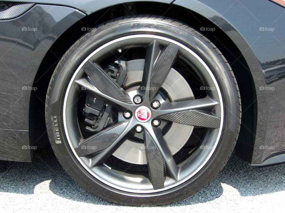 Jaguar F-Type R supercharged carbon fiber wheel