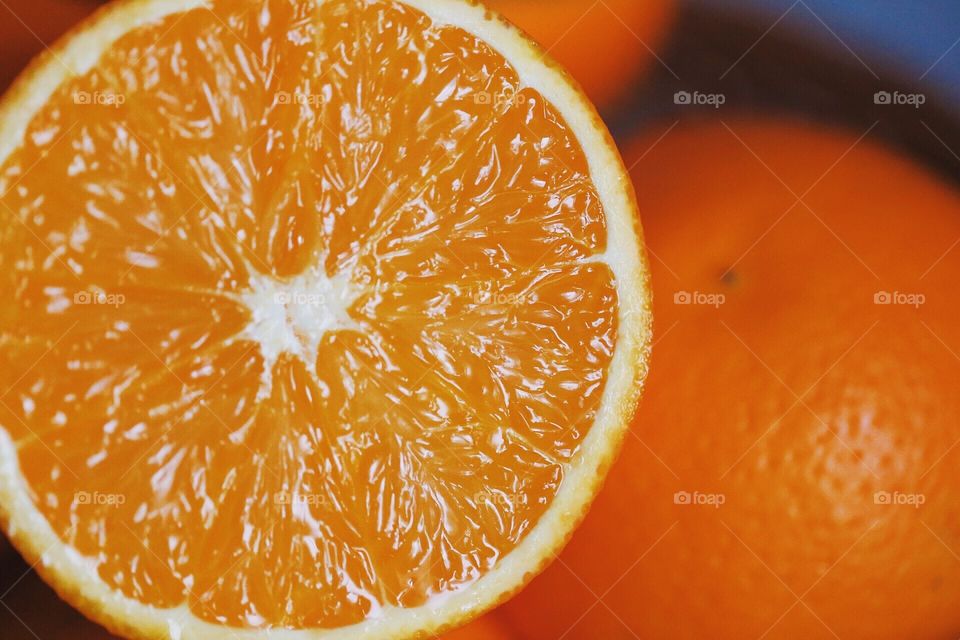 Orange 