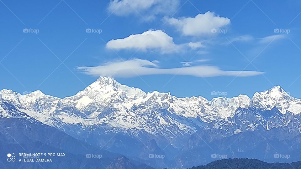 MOUNTAIN ON SKY